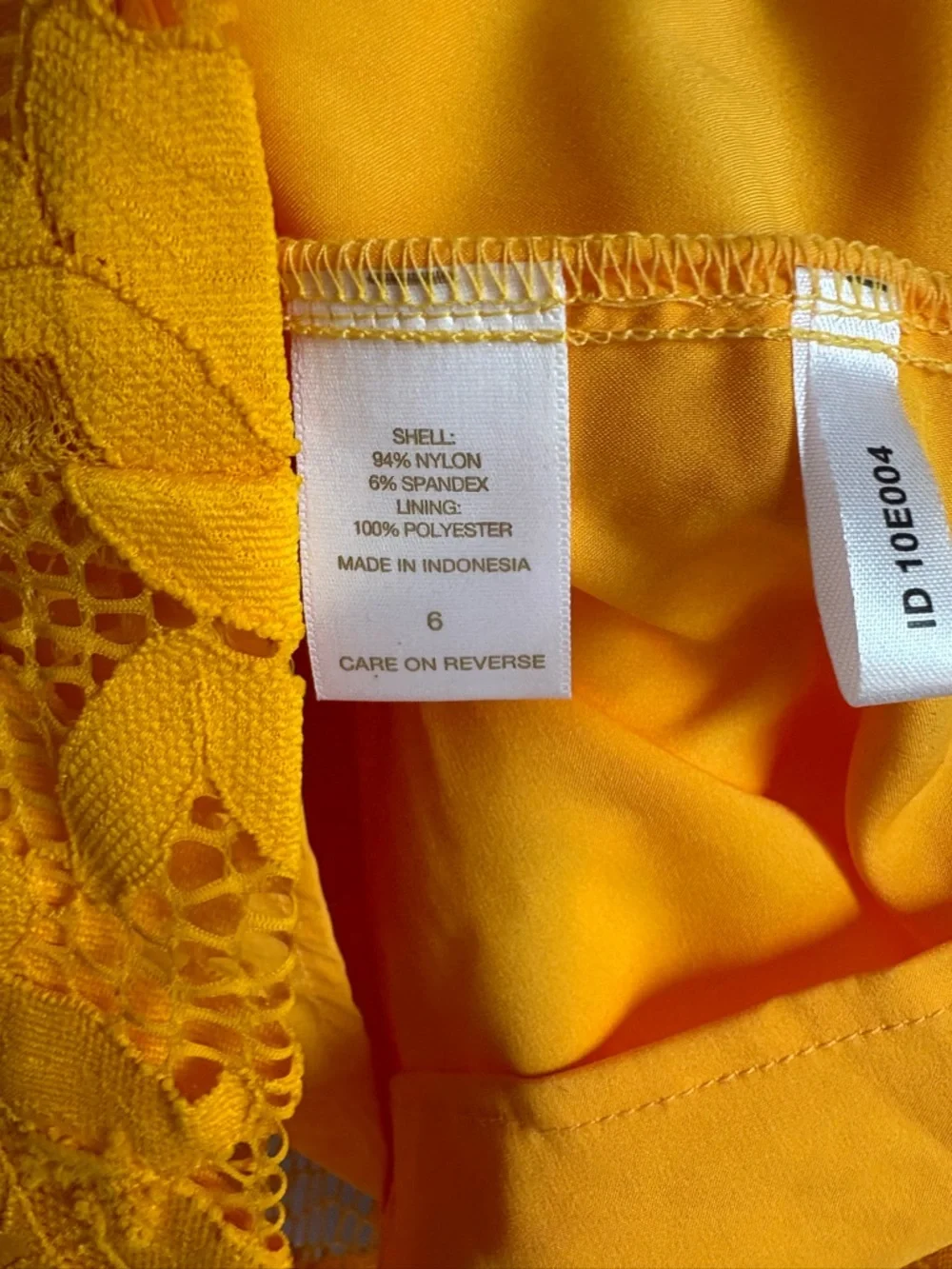 Yellow Lace A-Line Dress - Women Eva Mendez - Picture 5 of 5